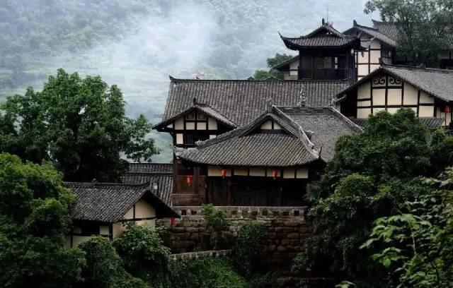 铜仁市关工委到沿河自治县第七中学开展助力矫治教育活动